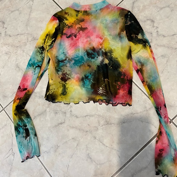 Cropped Mesh Top - Picture 2 of 4